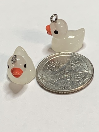 ❤DUCKS~#29~WHITE~CHARMS & GLOW IN THE DARK~SET OF 2 CHARMS~FREE SHIPPING❤