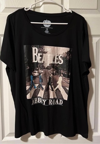 1X Abbey Road Beatles Black T Shirt NWOT