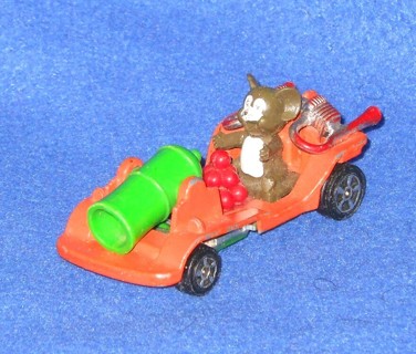 CORGI TOM & JERRY CAR