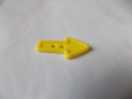 1 inch yellow plastic arrow button