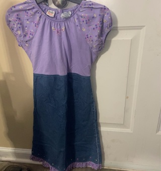 Girls dress 