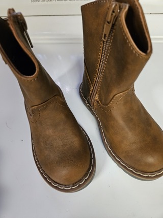 Boy’s boots