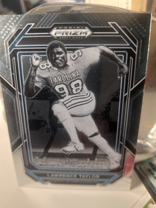 2023 Lawrence Taylor Chrome Prizm UNC- Giants