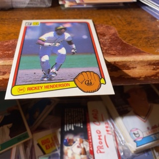 1983 topps Rickey Henderson baseball card 