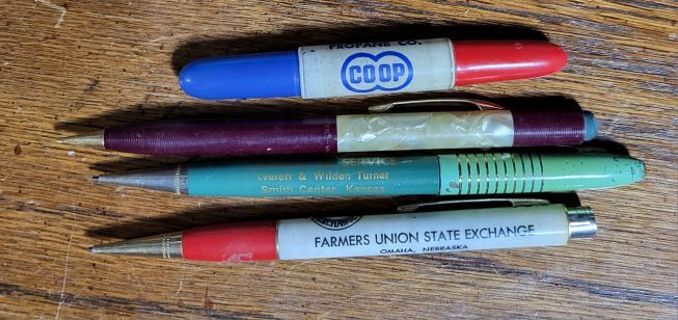 4 Vintage pens