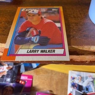 1990 topps Larry walker baseball card 