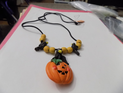 Halloween necklace jack-a-lantern with crow sitting on his head tan wood beads, 2 crows