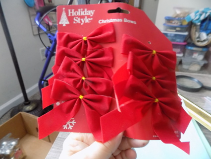 NIP Pack of 7 red velvet package bows