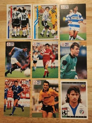 Lot of 23 Soccer Cards