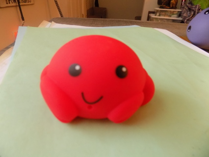 Red rubber soft crab tub toy