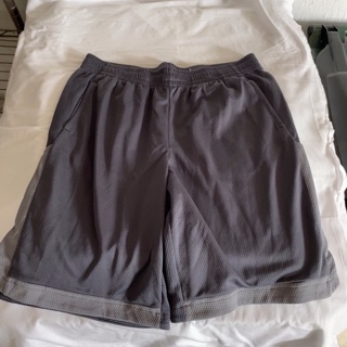 Men’s Size Large Tek Gear Basketball Shorts 