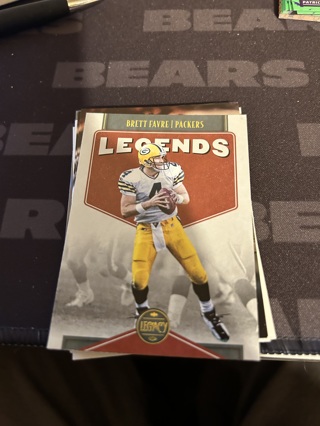 2022 panini legacy  legends  brett favre