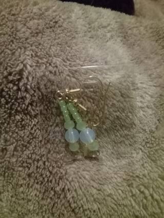 G.p hook neon green glass crystal earrings 