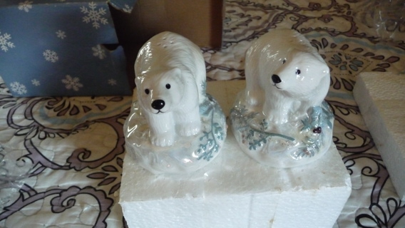 PFALTZGRAFF POLAR BEAR SALT AND PEPPER SHAKER