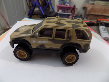 Brown Camo Army Jeep 4 inch