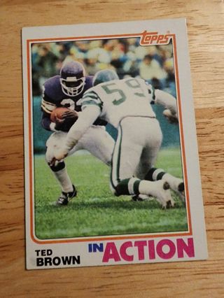 82 Topps Ted Brown #392