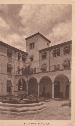 Vintage Used Postcard: gin: 1927 Patio, Hotel Venice, FL