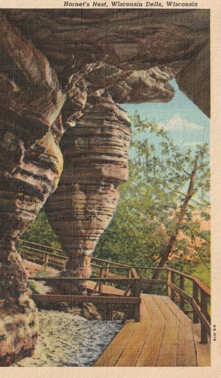 Vintage Used Postcard: d: 1950 Hornet's Nest, Wisconsin Dells