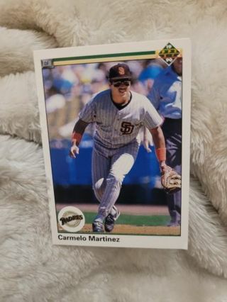 CARMELO MARTINEZ SPORTS CARD PLUS 2 MYSTERY CARDS