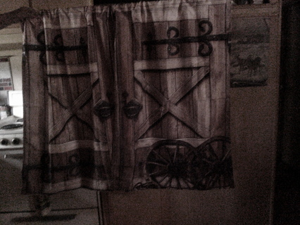 2 pr barn door curtains