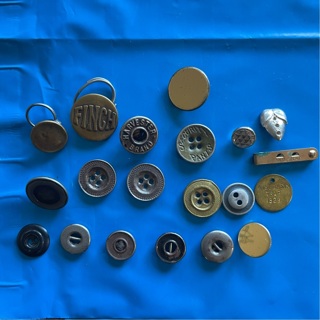 Antique Buttons & Shanks 