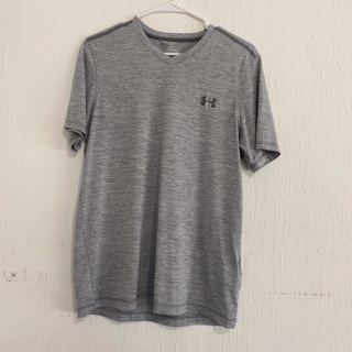 Men’s Size Small Under Armour Logo T-Shirt 