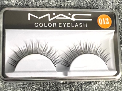 Brand New: Set of MAC Soft Color Faux Eyelashes. #12