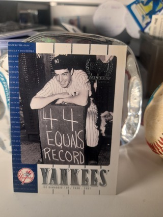 Joe DiMaggio 1936-1951 UD Homerun Record