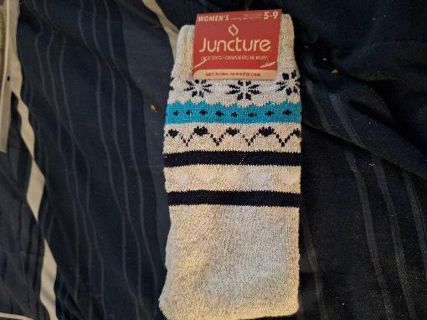 Women's crew socks