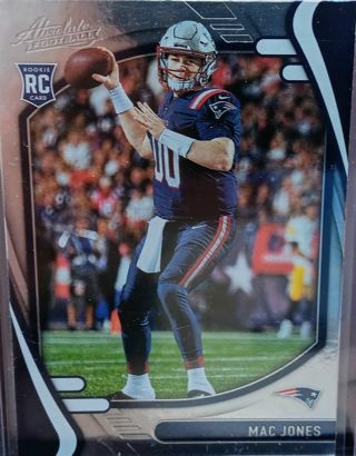 2021 ABSOLUTE MAC JONES ROOKIE RC # 109 NEW ENGLAND PATRIOTS