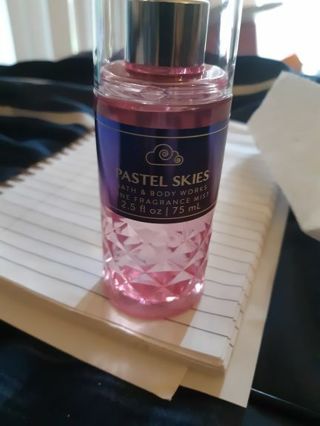 BBW pastel skies fine fragrance mist