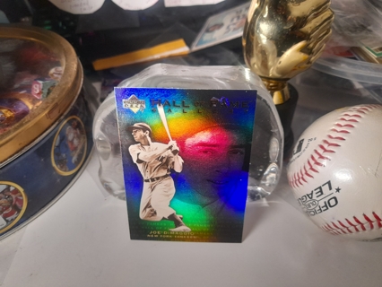 2001 Joe DiMaggio HOF Gallery Prizm Yankees