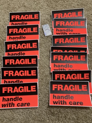 3 x 5 "FRAGILE" labels (13) new