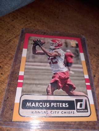 Two Card Lot football Marcus Peters and Bud Dupree both rookies 