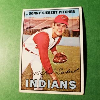 1967 - TOPPS BASEBALL CARD NO. 95 - SONNY SIEBERT - INDIANS