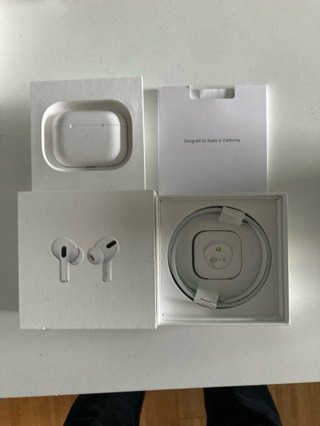 Apple Airpods Pro 2nd Generation - Open Box