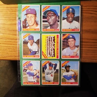 9 - LOT 1966 TOPPS - LOW TO MID GRADE - BASEBALL CARDS