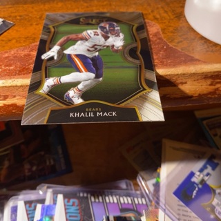 2020 panini select concourse Khalil Mack football card 