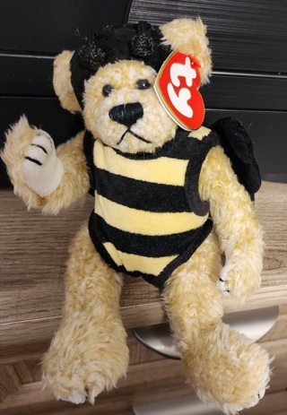 NEW - TY Beanie Baby Bear - "Beezee"