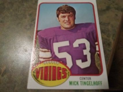 1976 TOPPS MICK TINGELHOFF MINNESOTA VIKINGS FOOTBALL CARD# 441