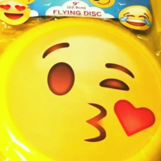 1 NEW EMOJI MOVIE FLYING FRISBEE GAME 9" SPORTS DISC FREE SHIPPING