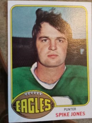 1976 TOPPS SPIKE JONES PHILADELPHIA EAGLES FOOTBALL CARD# 221