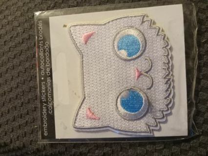 White kitten embroidery sticker