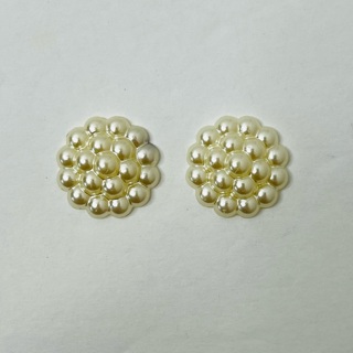 Off White Pearl Cluster Cabochons 