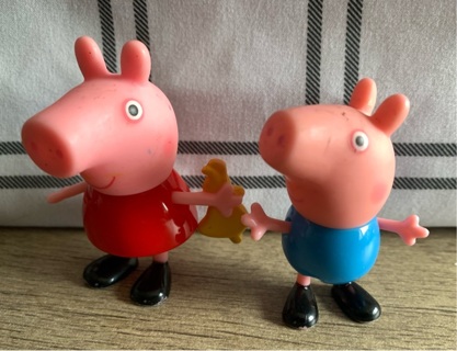 Peppa Pig & George Figurines 