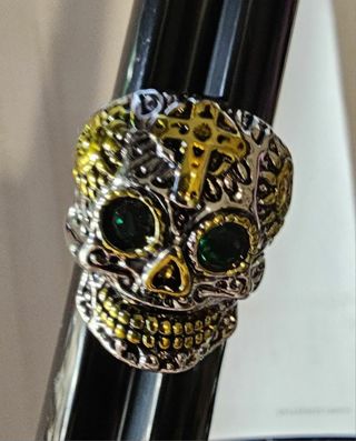 Skull Ring with Green Eyes Size 10