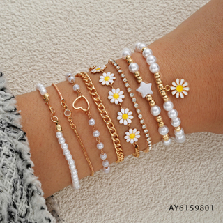 Daisy Flower Pendant Bracelet Set for Women Bohemian Beaded Enamel Star Heart Pearl Bangles Trendy