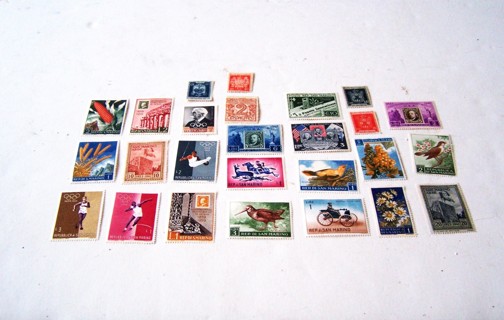 San Marino Postage Stamps Set of 25 Unused