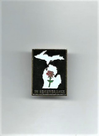 Michigan Fallen Heroes Vintage State Peninsula MI In Remembrance Lapel Pin