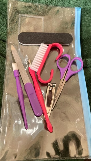 Nail Care/Manicure Kit (7 tools) + Case